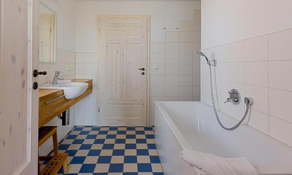 Kapitaenshaus - Kajuete Villa Ahrenshoop Eksteriør bilde